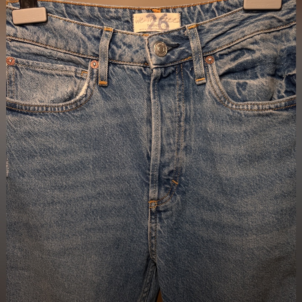 We The Free Distressed Blue Jeans Size 26 - Picture 4 of 11